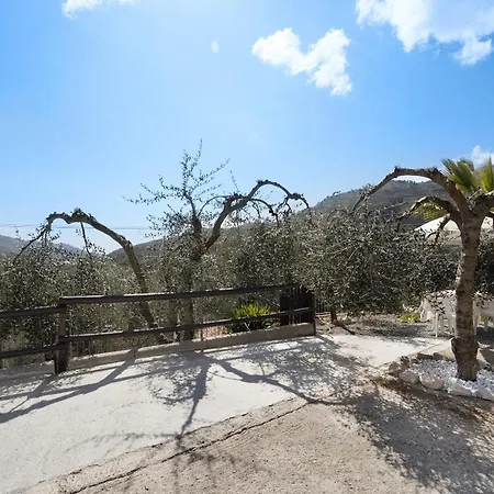 Vakantiehuis Taverna Relax Tra Gli Ulivi